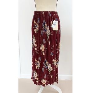 NWT Everleigh Plisse Floral Midi Skirt Size M
